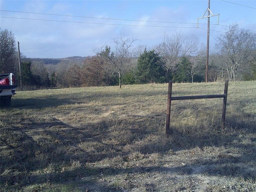 2.85 acres in Montague County - photo 4