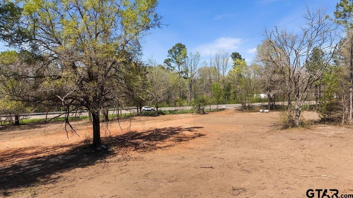 1.7 acres in Smith County - photo 6