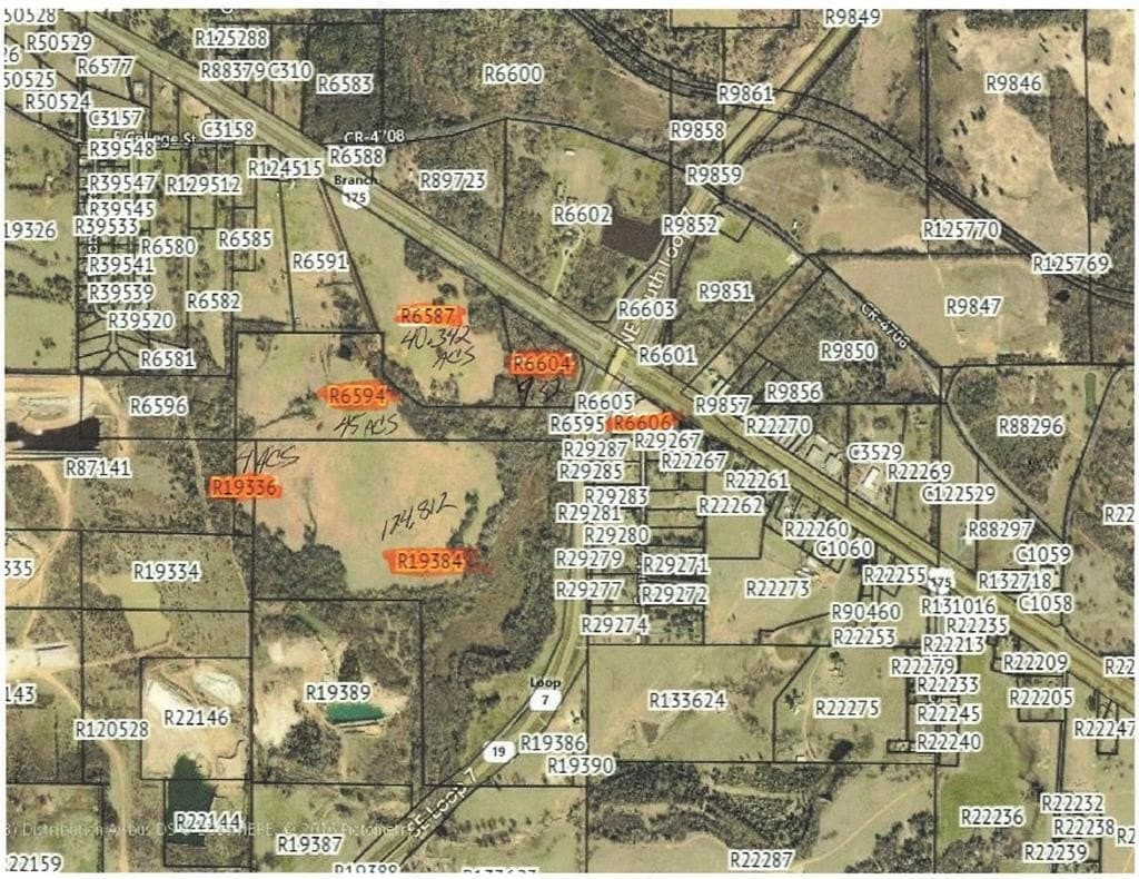 223.4 acres in Henderson County - photo 2
