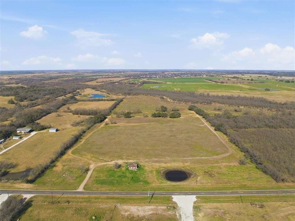 103.95 acres in Falls County - photo 3