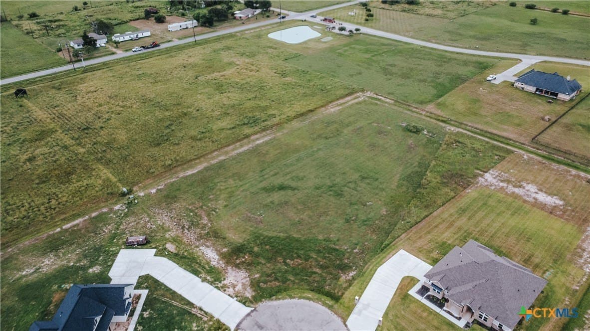 1.85 acres in Victoria County - photo 2