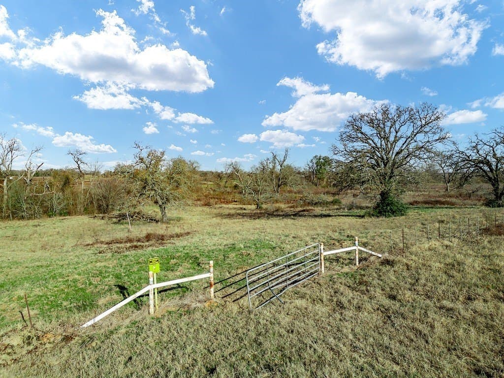 10 acres in Limestone County - photo 8