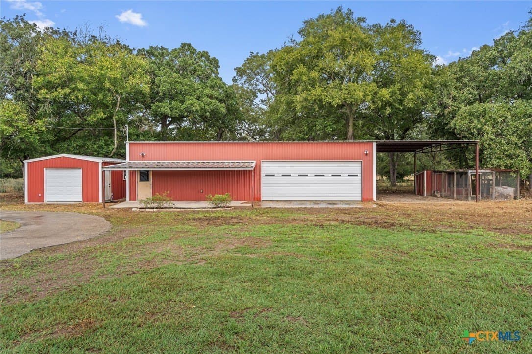 16.07 acres in Milam County - photo 37