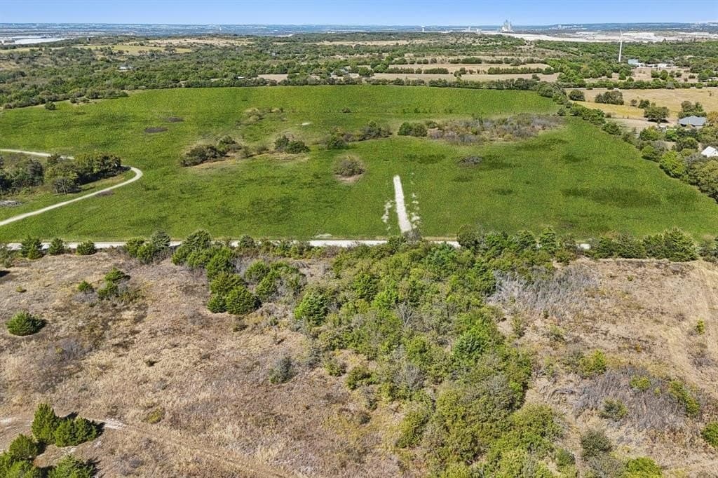 18.44 acres in Ellis County - photo 10