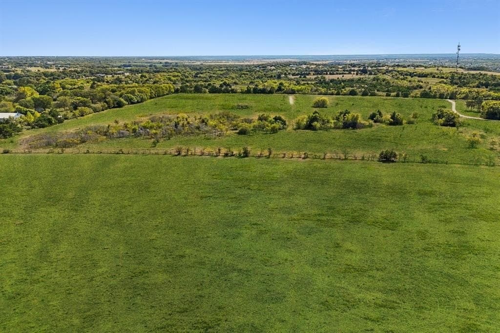 18.44 acres in Ellis County - photo 12