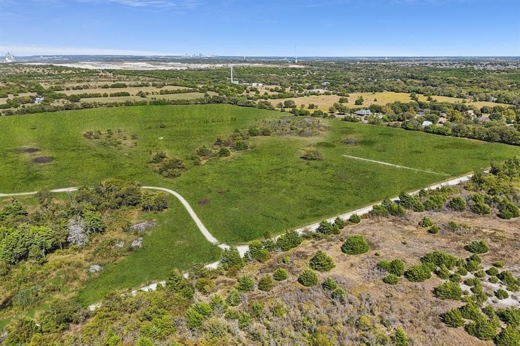 18.44 acres in Ellis County - photo 11