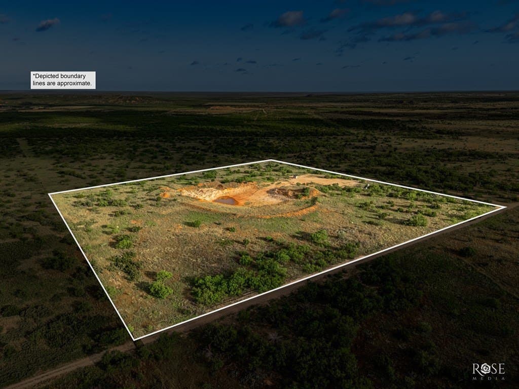 17.7 acres in Coke County - photo 8