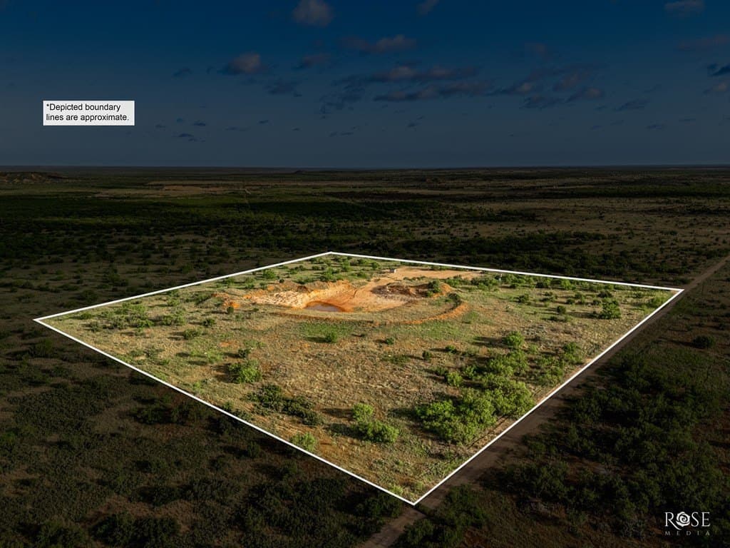 17.7 acres in Coke County - photo 6