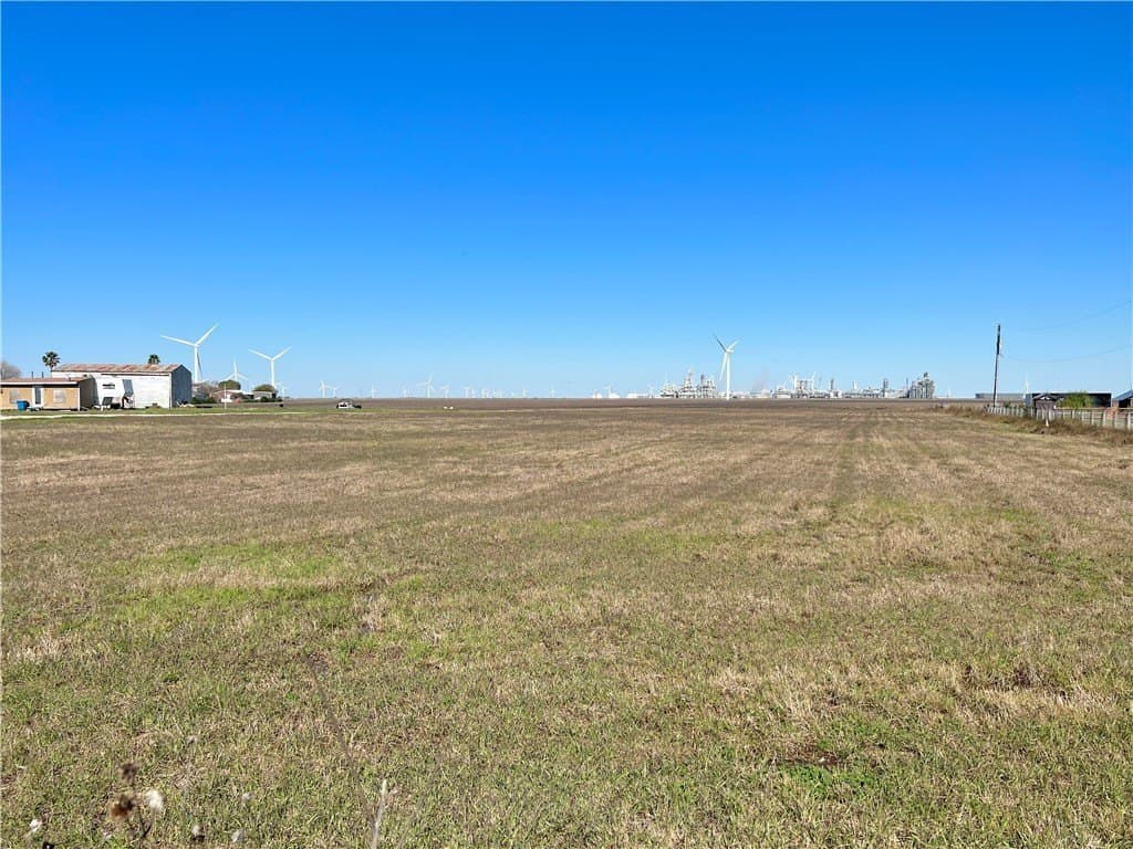 2.6 acres in San Patricio County - photo 4