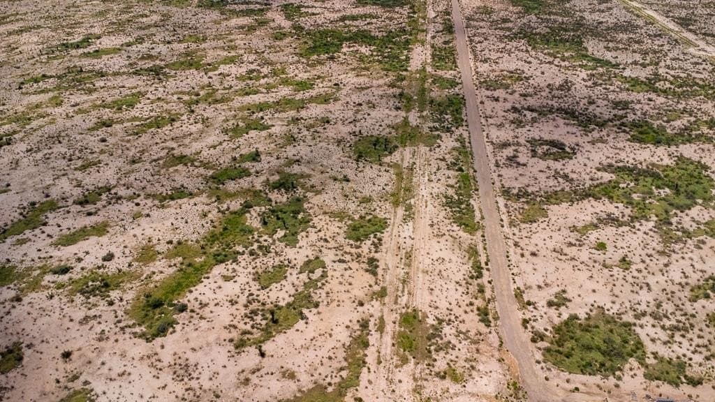 20 acres in Culberson County - photo 2