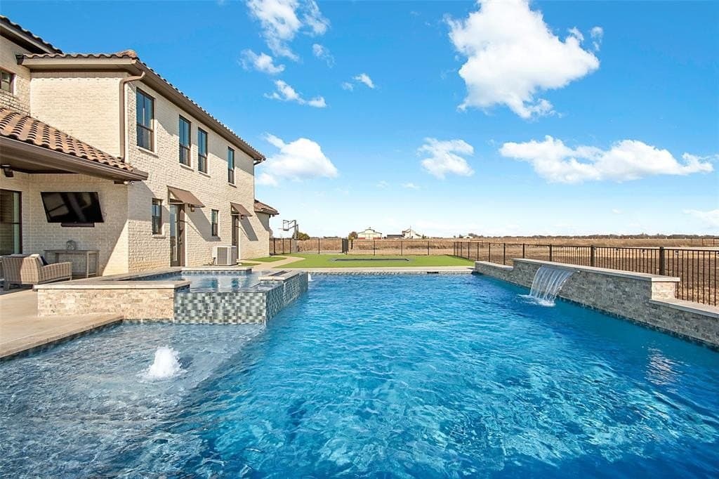 10 acres in Rockwall County - photo 2