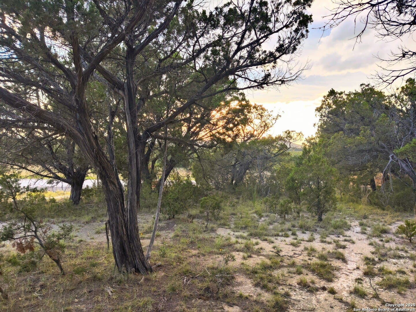 0.12 acres in Bandera County - photo 6