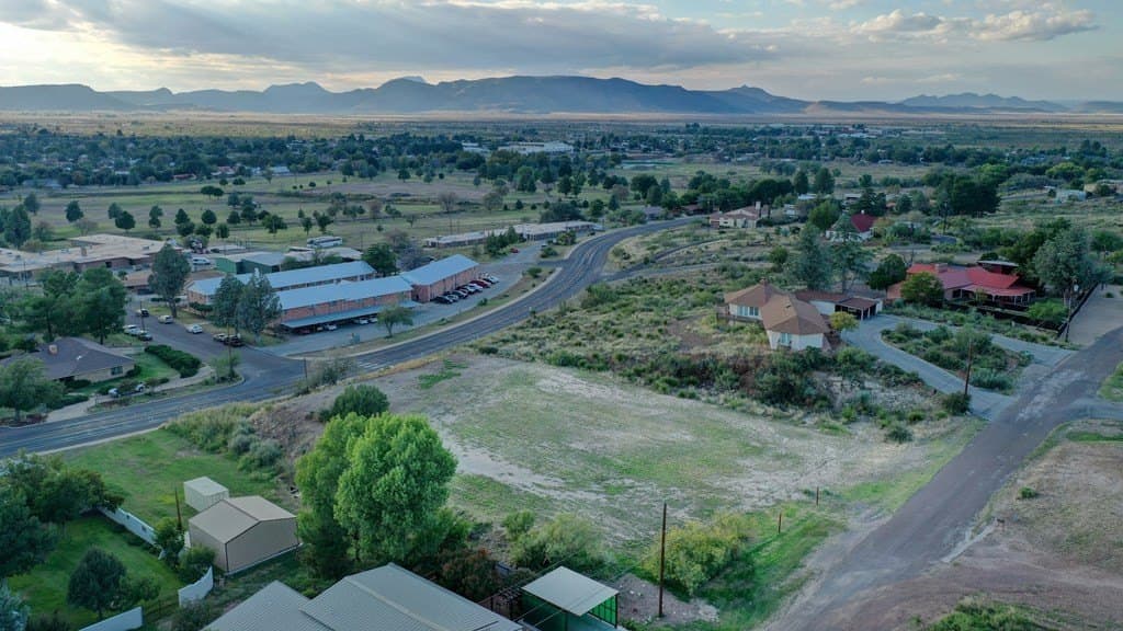 1 acres in Brewster County - photo 4