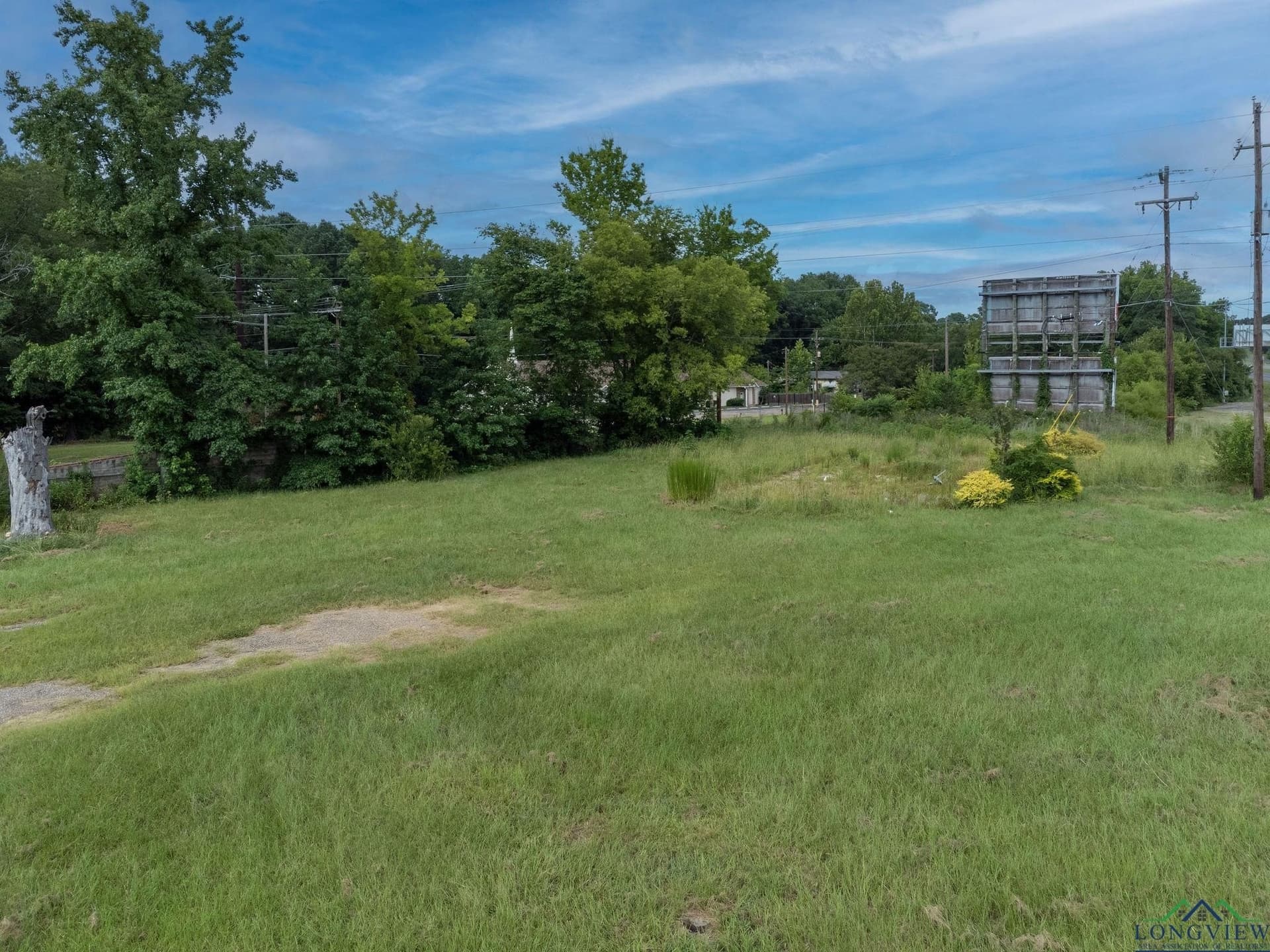 0.43 acres in Gregg County - photo 10