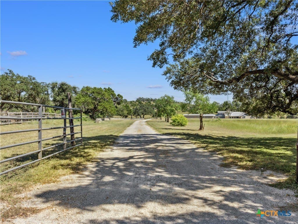 88.91 acres in Comal County - photo 3