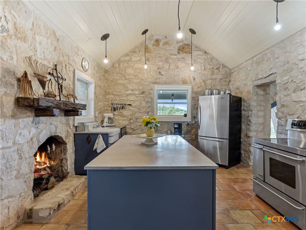 88.91 acres in Comal County - photo 20
