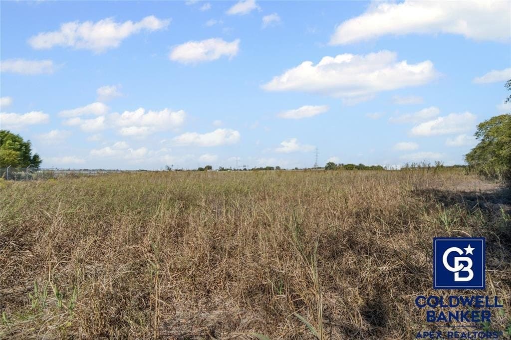 9.83 acres in Johnson County - photo 3