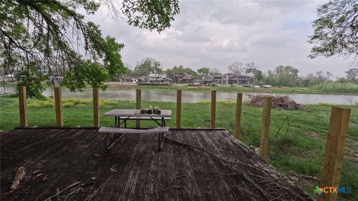 0.44 acres in Guadalupe County - photo 5