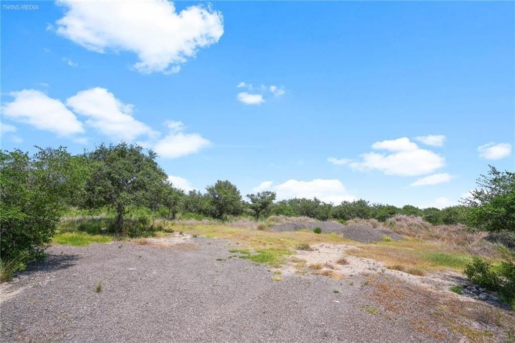 5 acres in San Patricio County - photo 11