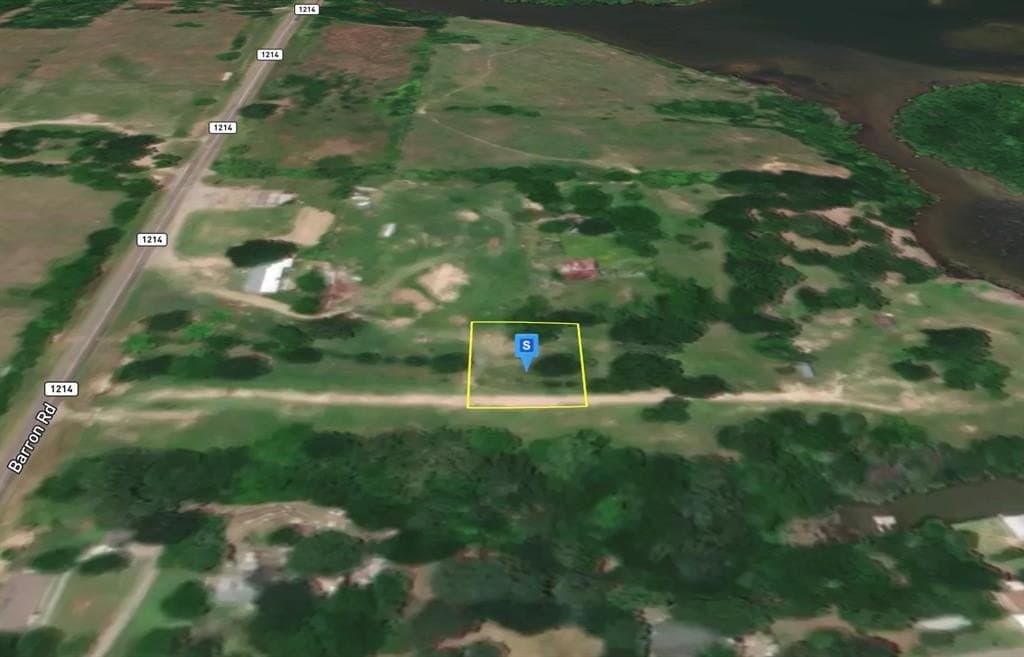 0.5 acres in Henderson County - photo 2