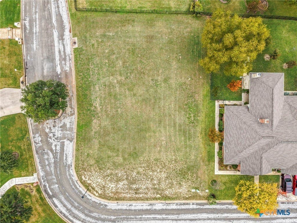 0.35 acres in Bell County - photo 5
