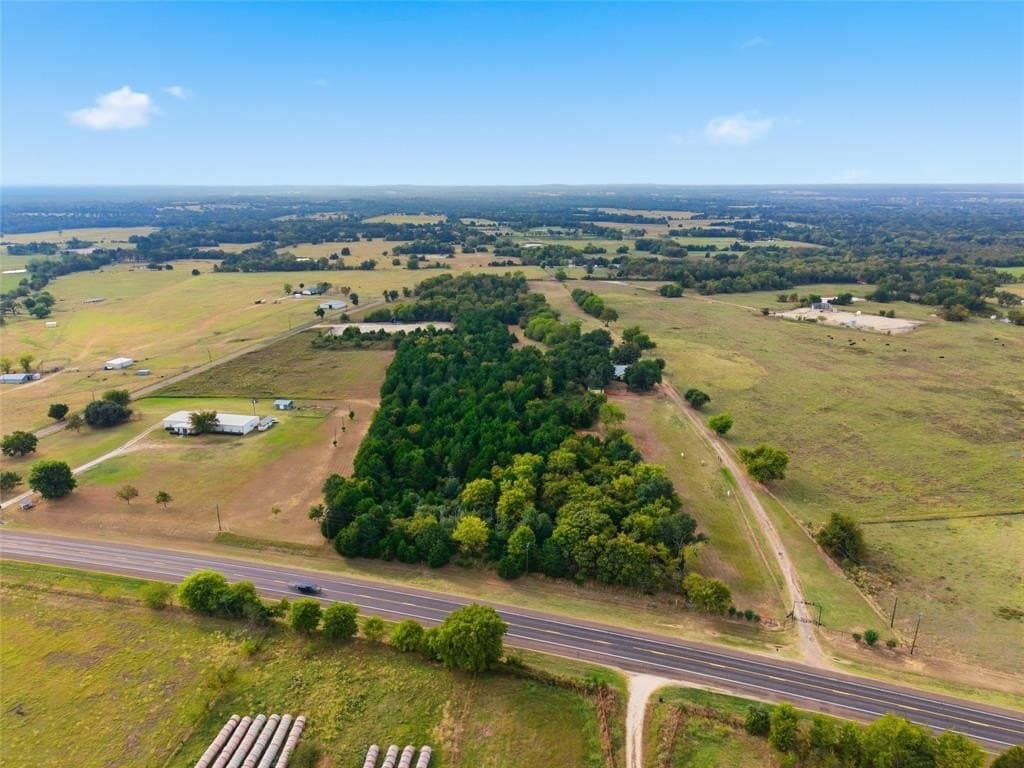 12.5 acres in Freestone County - photo 10