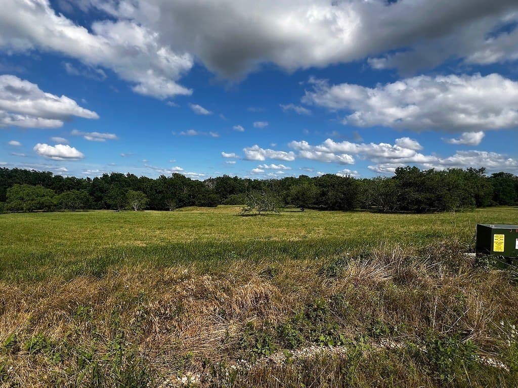 5.52 acres in Fayette County - photo 3