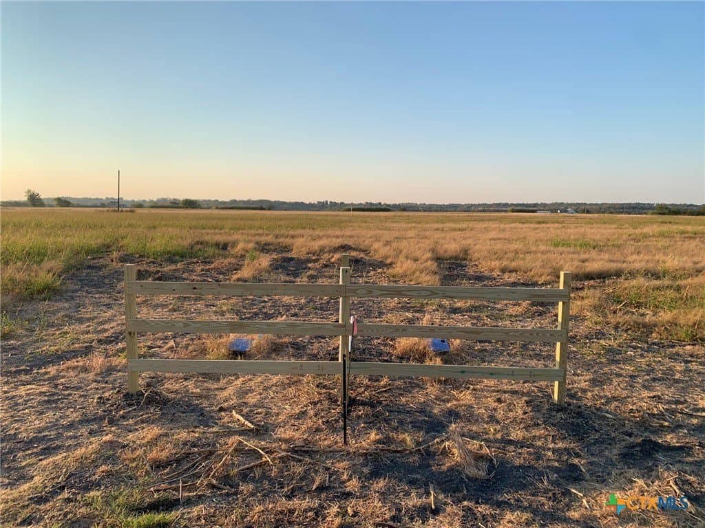 10.37 acres in Williamson County - photo 4