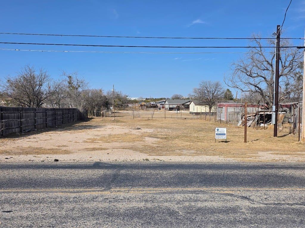 0.16 acres in Irion County - photo 4
