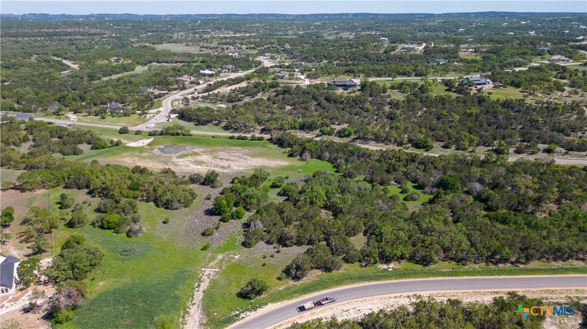 1.65 acres in Comal County - photo 3