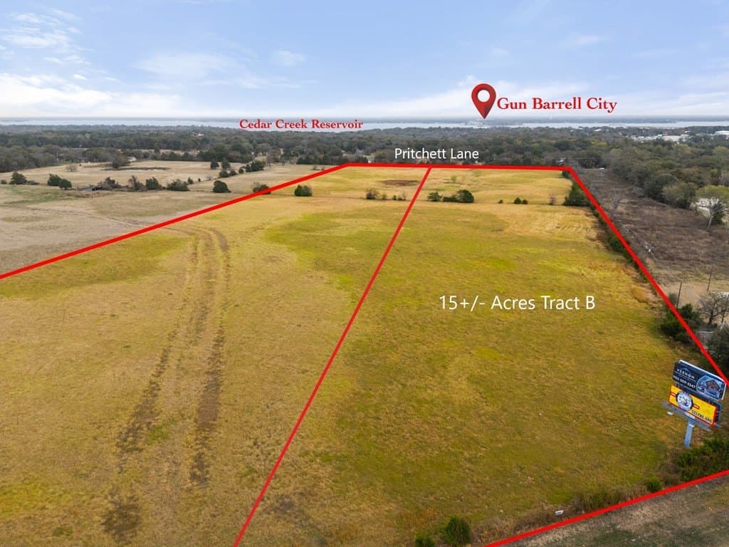 15 acres in Henderson County - photo 3