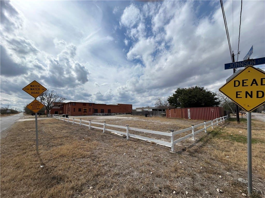 0.12 acres in Jim Wells County - photo 4