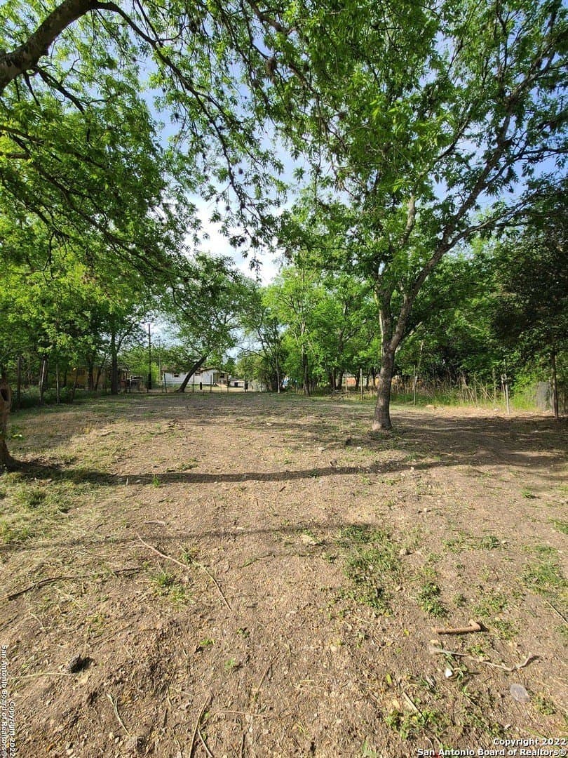 0.13 acres in Bexar County - photo 9