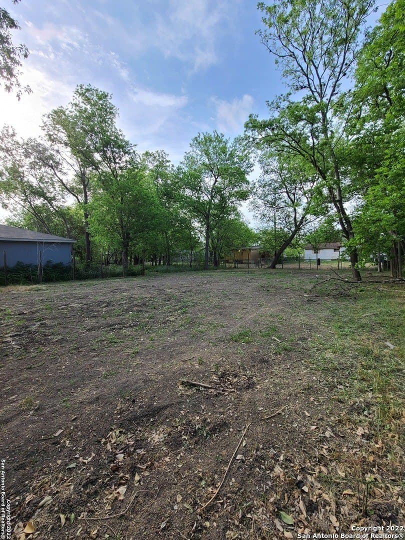 0.13 acres in Bexar County - photo 5