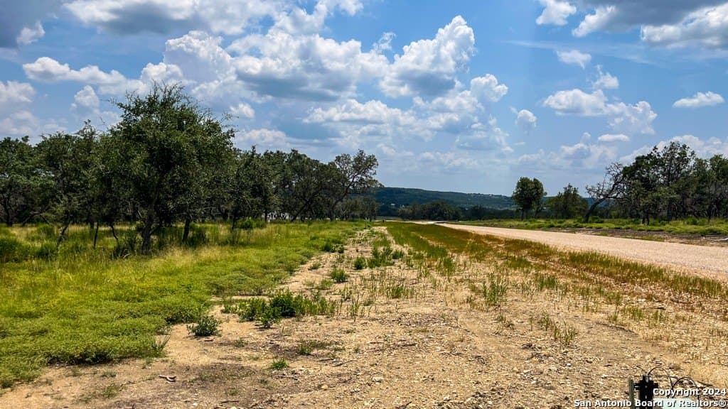 7.01 acres in Kerr County - photo 16