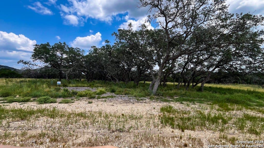 7.01 acres in Kerr County - photo 2
