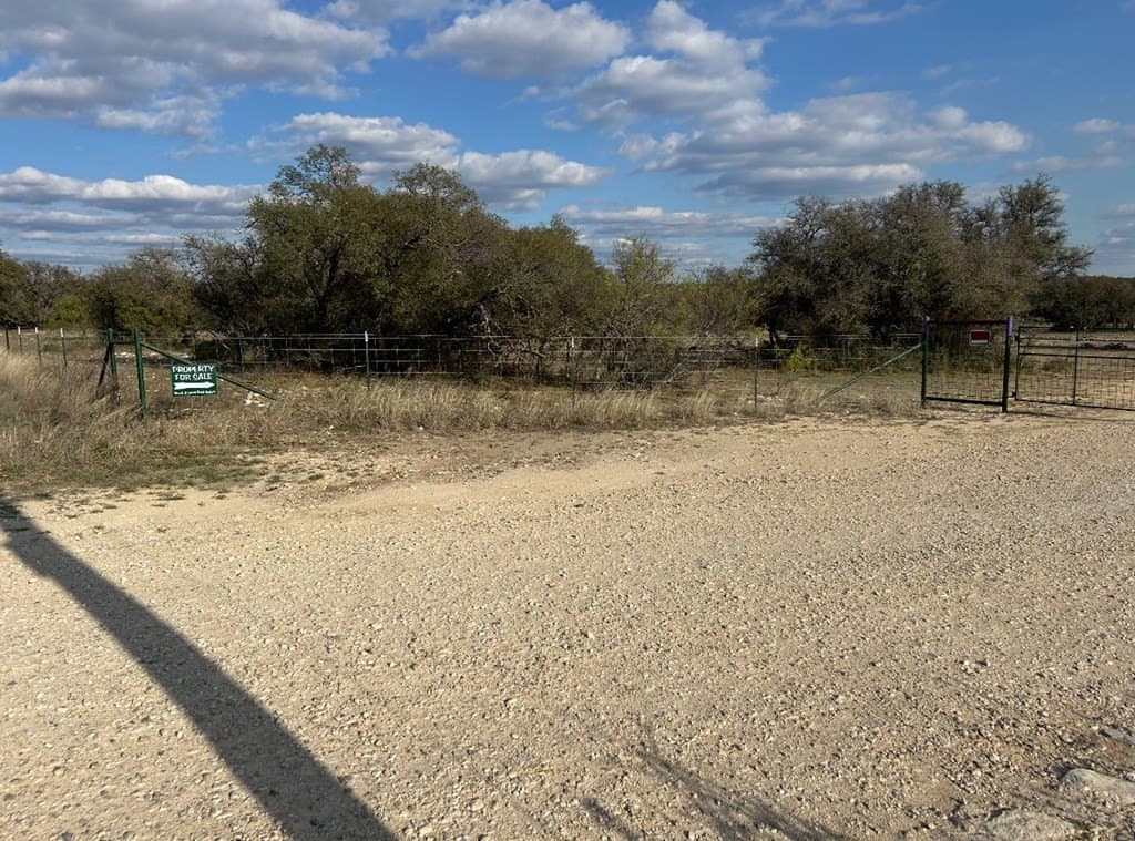 25.81 acres in Schleicher County - photo 12