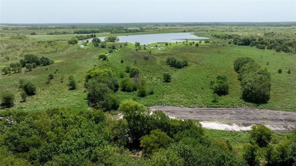 10.88 acres in Navarro County - photo 10