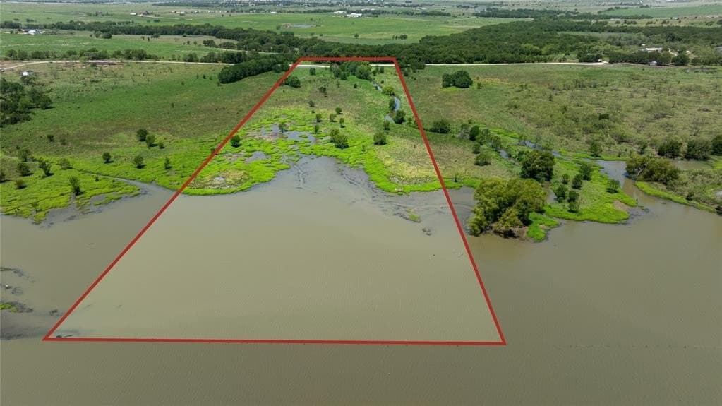 10.88 acres in Navarro County - photo 8