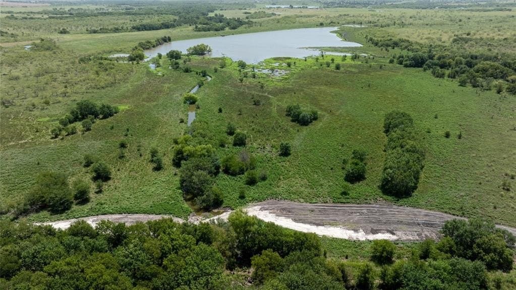 10.88 acres in Navarro County - photo 6