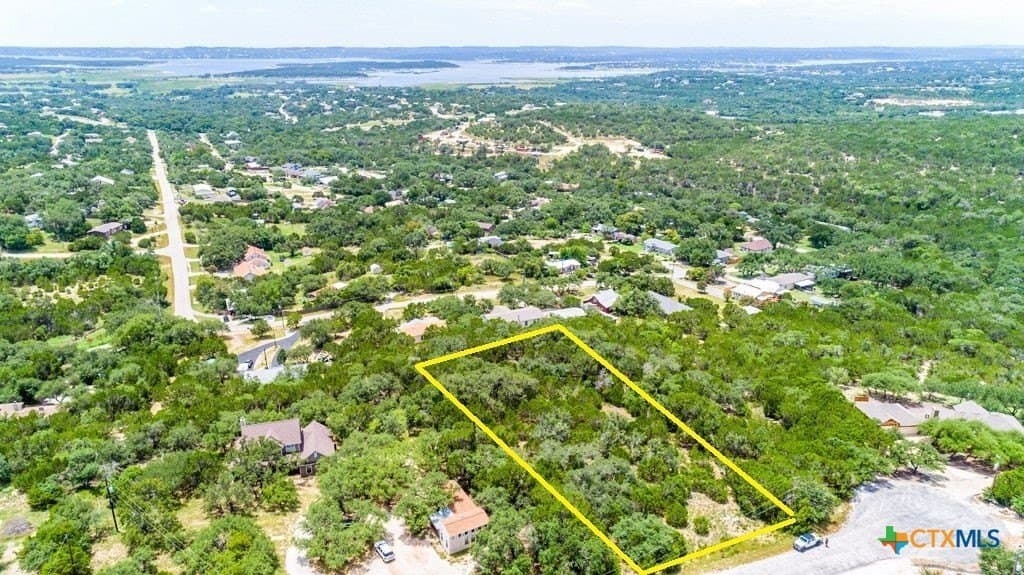 1.26 acres in Comal County - photo 8