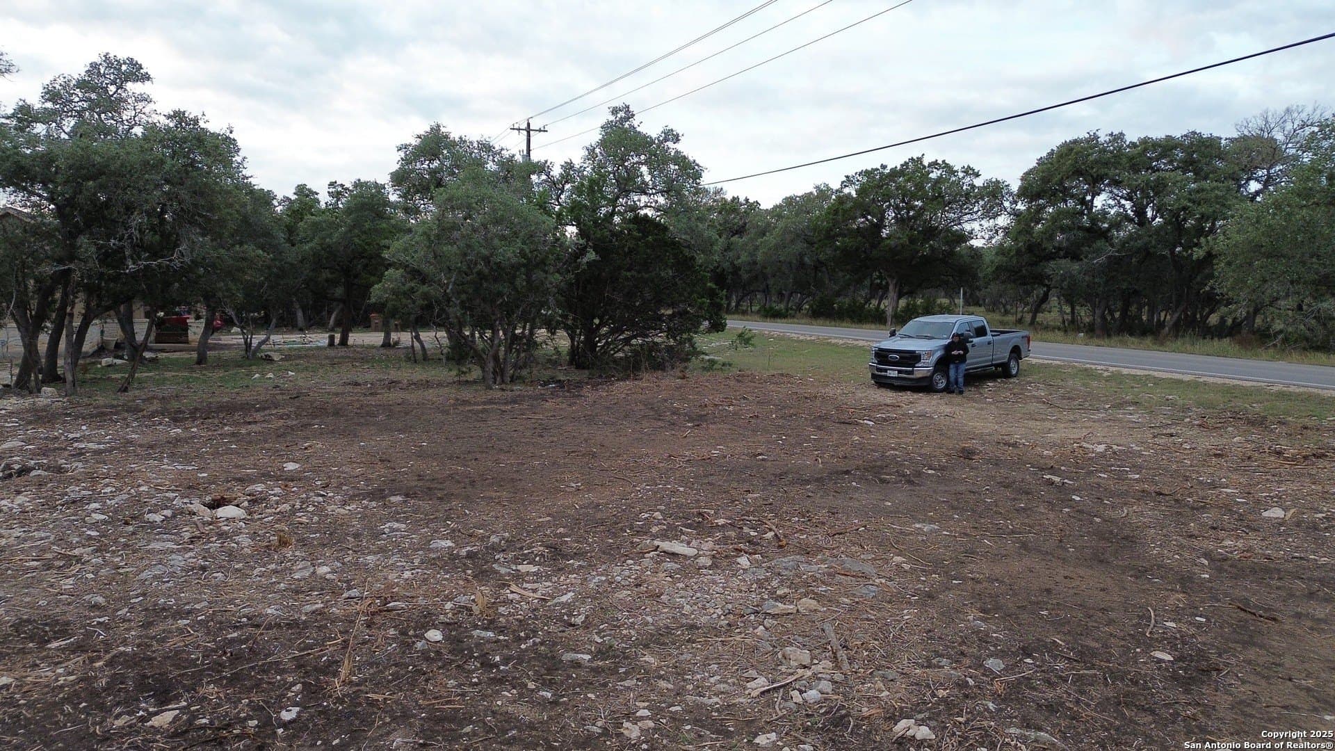 0.5 acres in Comal County - photo 2