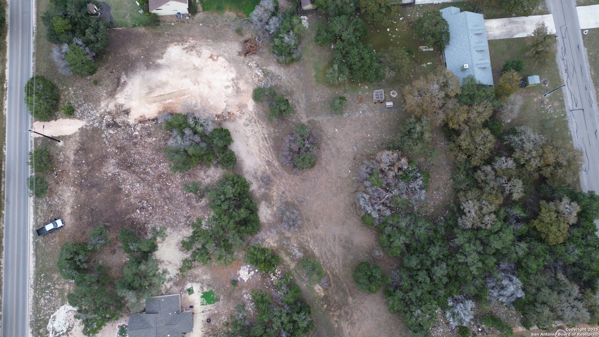 0.5 acres in Comal County - photo 4