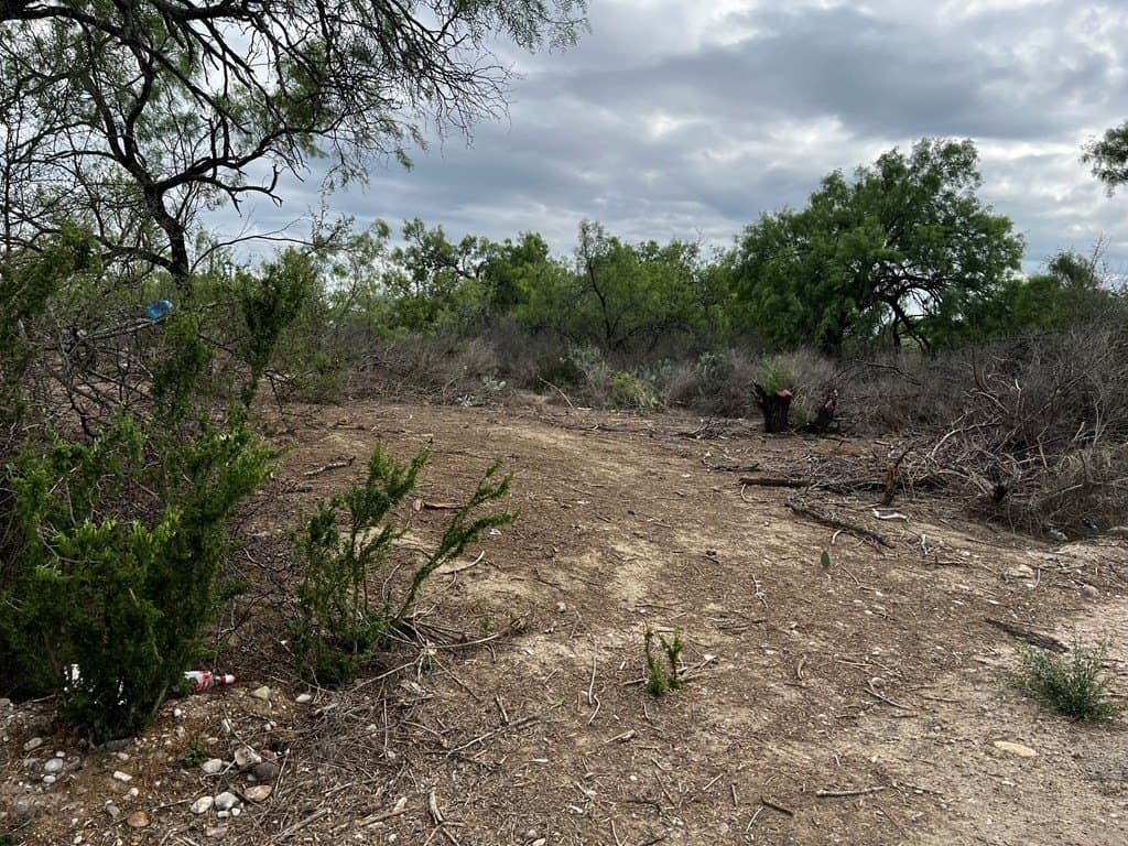 0.16 acres in Maverick County - photo 4