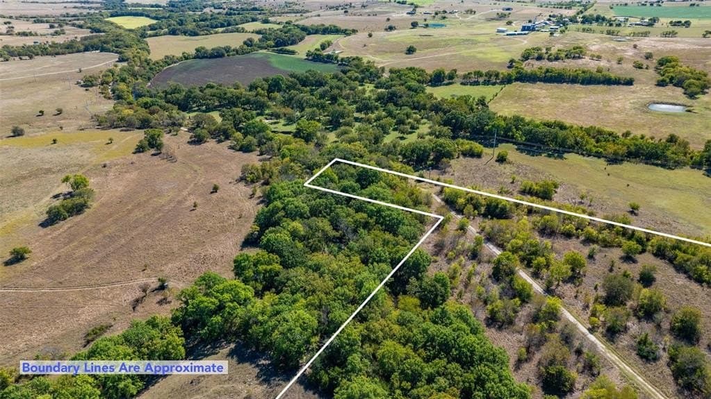 53.93 acres in Cooke County - photo 10