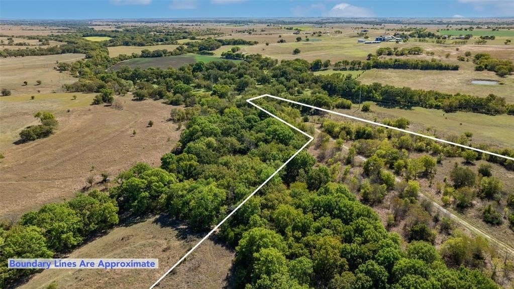 53.93 acres in Cooke County - photo 9