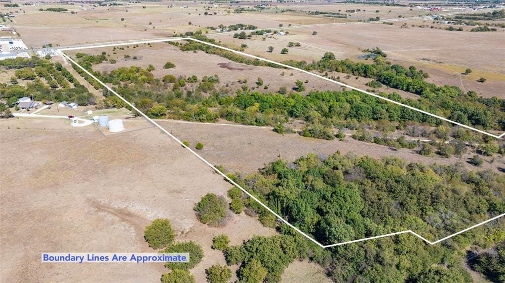 53.93 acres in Cooke County - photo 12