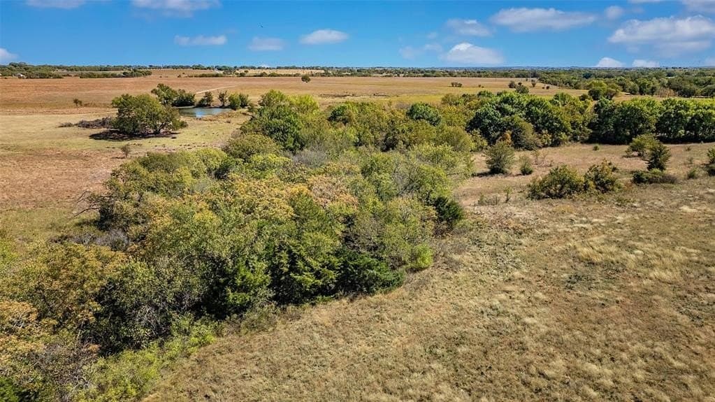 53.93 acres in Cooke County - photo 2