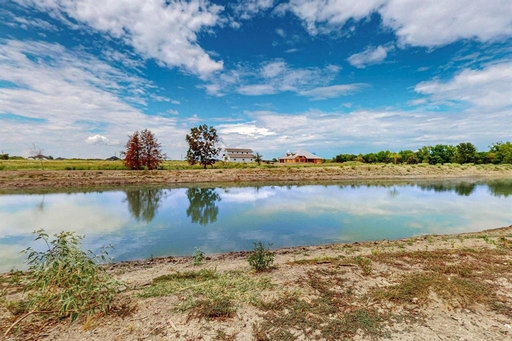 22.35 acres in Navarro County - photo 18