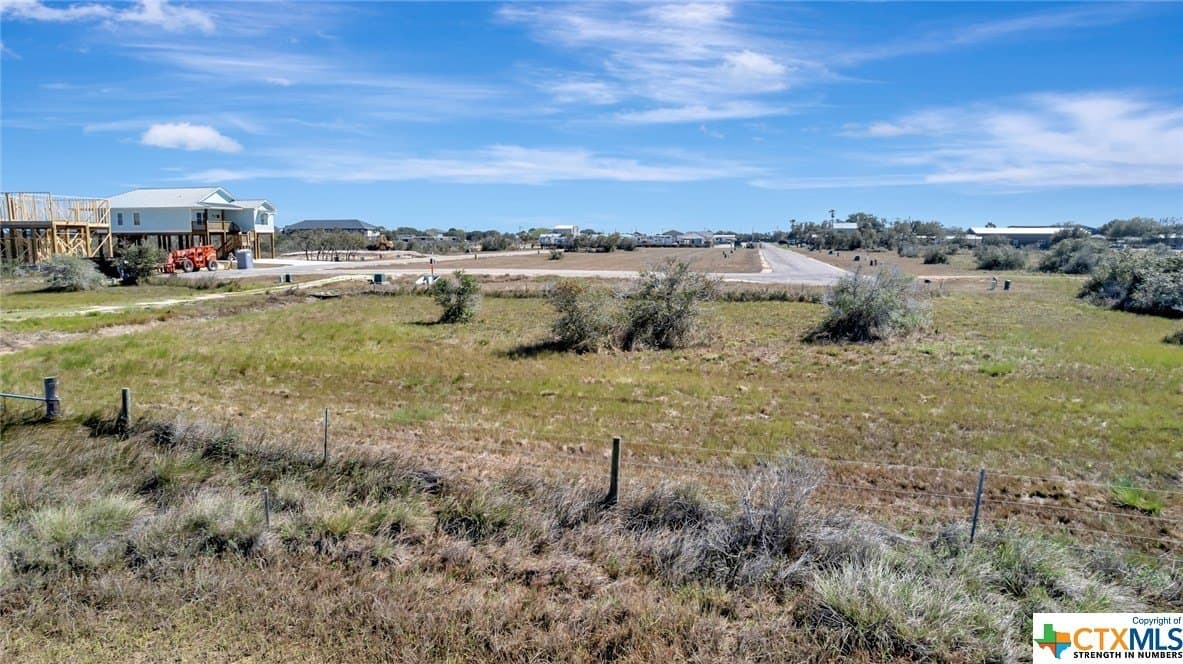 0.5 acres in Calhoun County - photo 7